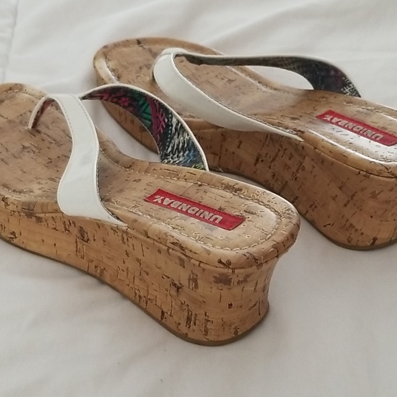 Sandals - Picture 2 of 2